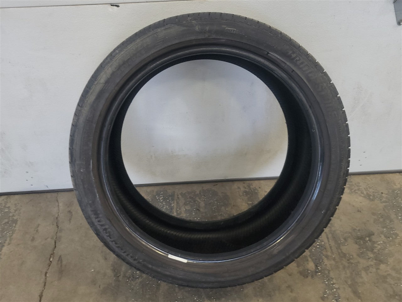 Used OEM BRIDGESTONE POTENZA RE980AS 275/35R18 TIRE 9/32 TREAD DEPTH, actual item photo 1