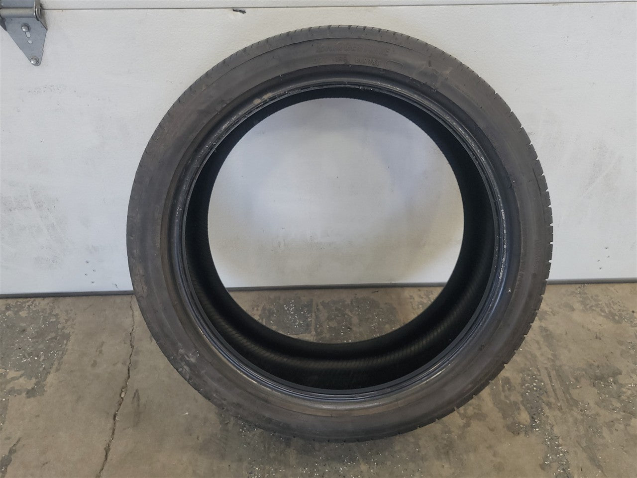 Used OEM BRIDGESTONE POTENZA RE980AS 275/35R18 TIRE 9/32 TREAD DEPTH, actual item photo 1