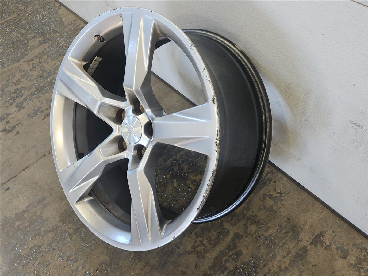 Used OEM 2016-2018 CAMARO FRONT 20X8 5 SILVER 5 SPOKE WHEEL, actual item photo 4