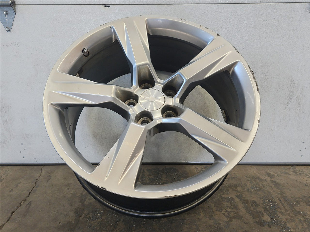 Used OEM 2016-2018 CAMARO FRONT 20X8 5 SILVER 5 SPOKE WHEEL, actual item photo 6