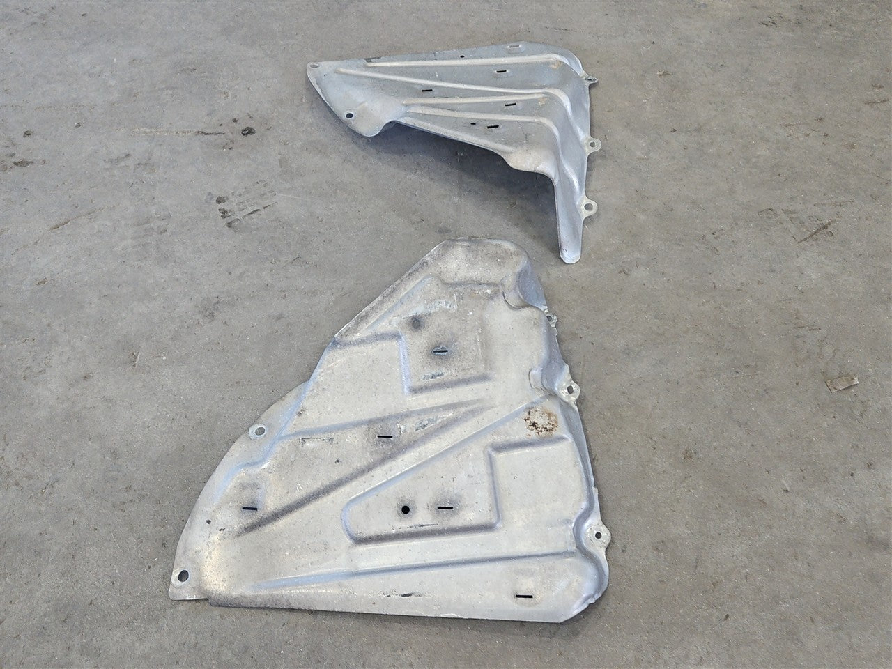 Used OEM 2003-2014 CORVETTE C5 C6 FUEL TANK HEAT SHIELDS MOUNTING, actual item photo 3