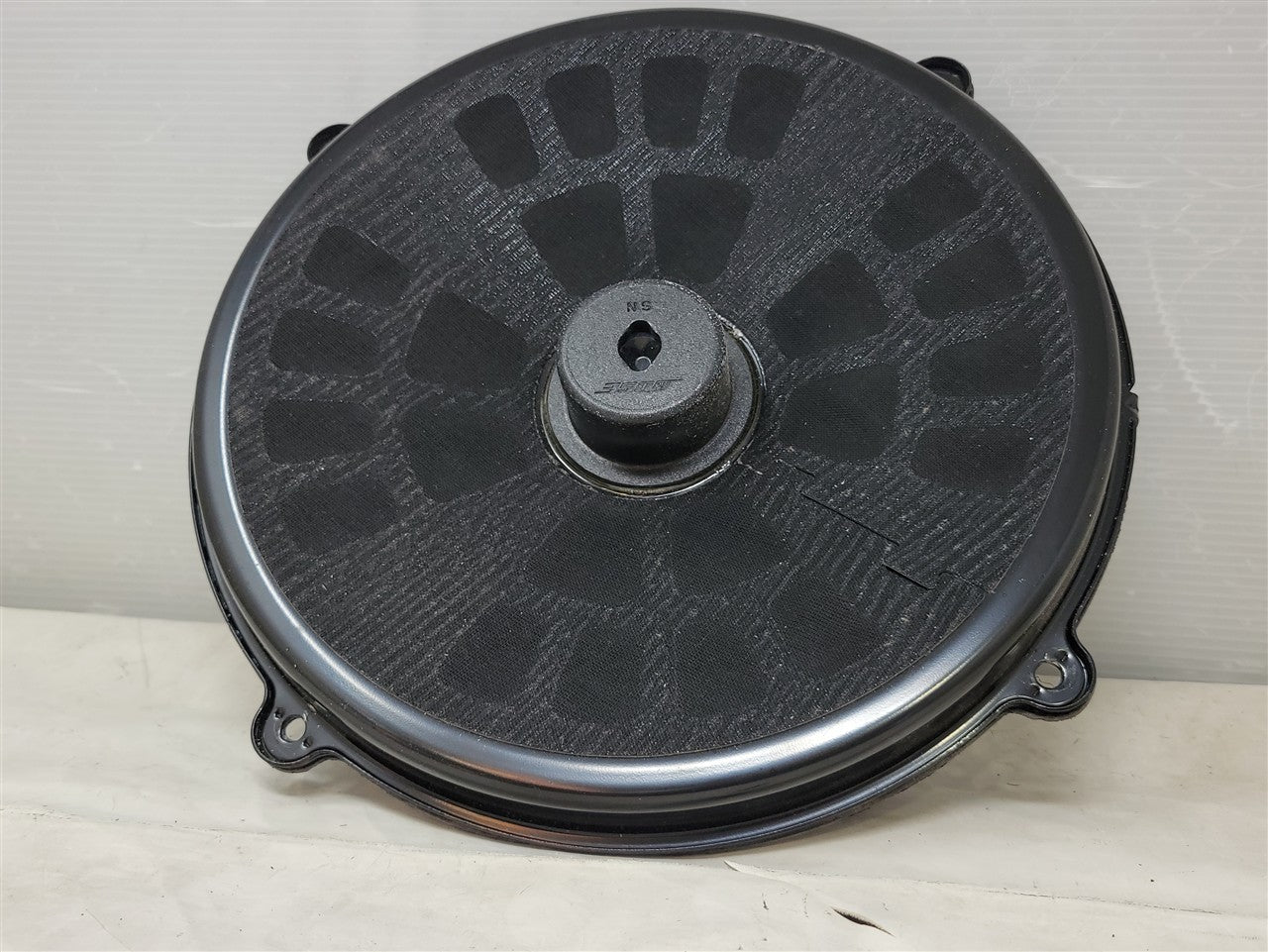 Used OEM 2011 CORVETTE FRONT DOOR BOSE SPEAKER 25972197, actual item photo 2
