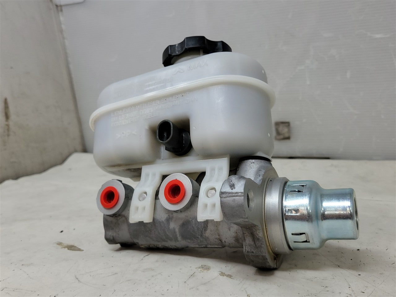 Used OEM 2009-2013 CORVETTE C6 2009 XLR BRAKE MASTER CYLINDER 69K, actual item photo 8