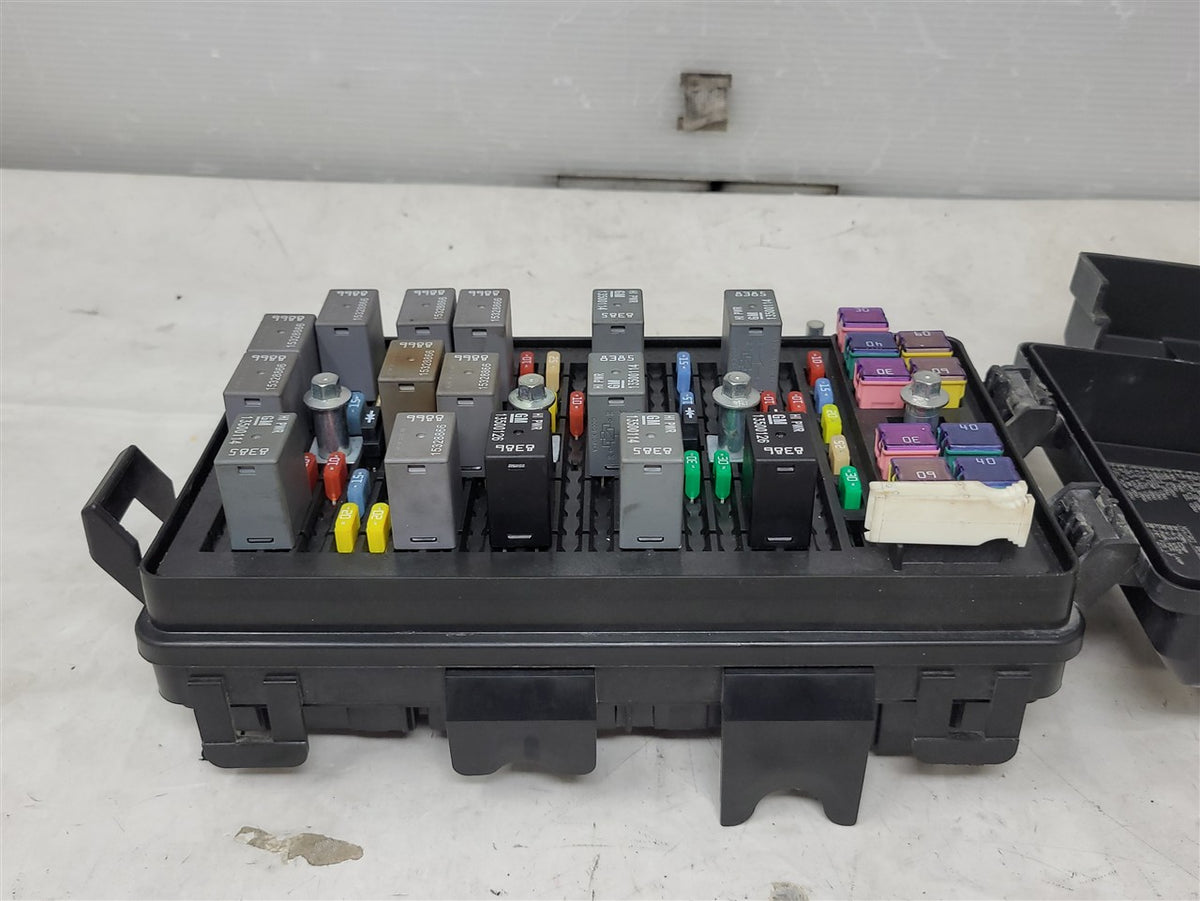 Used OEM 2009-2013 CORVETTE C6 ENGINE BAY FUSE BOX OEM LS3 WITH LID, actual item photo 10