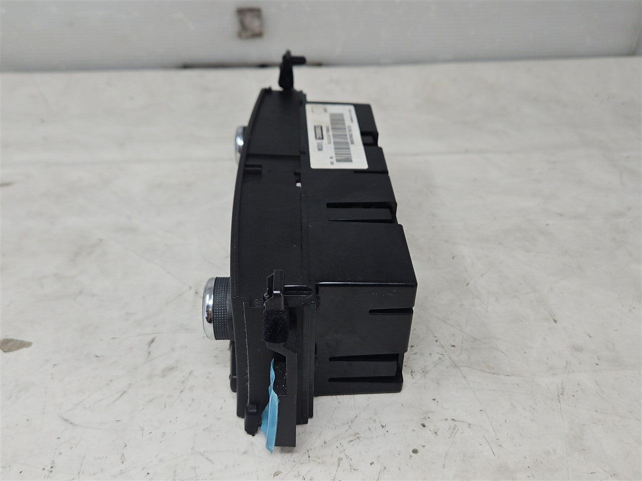 Used OEM 2005-2013 CORVETTE C6 DIGITAL CLIMATE TEMPERATURE CONTROLS, actual item photo 4