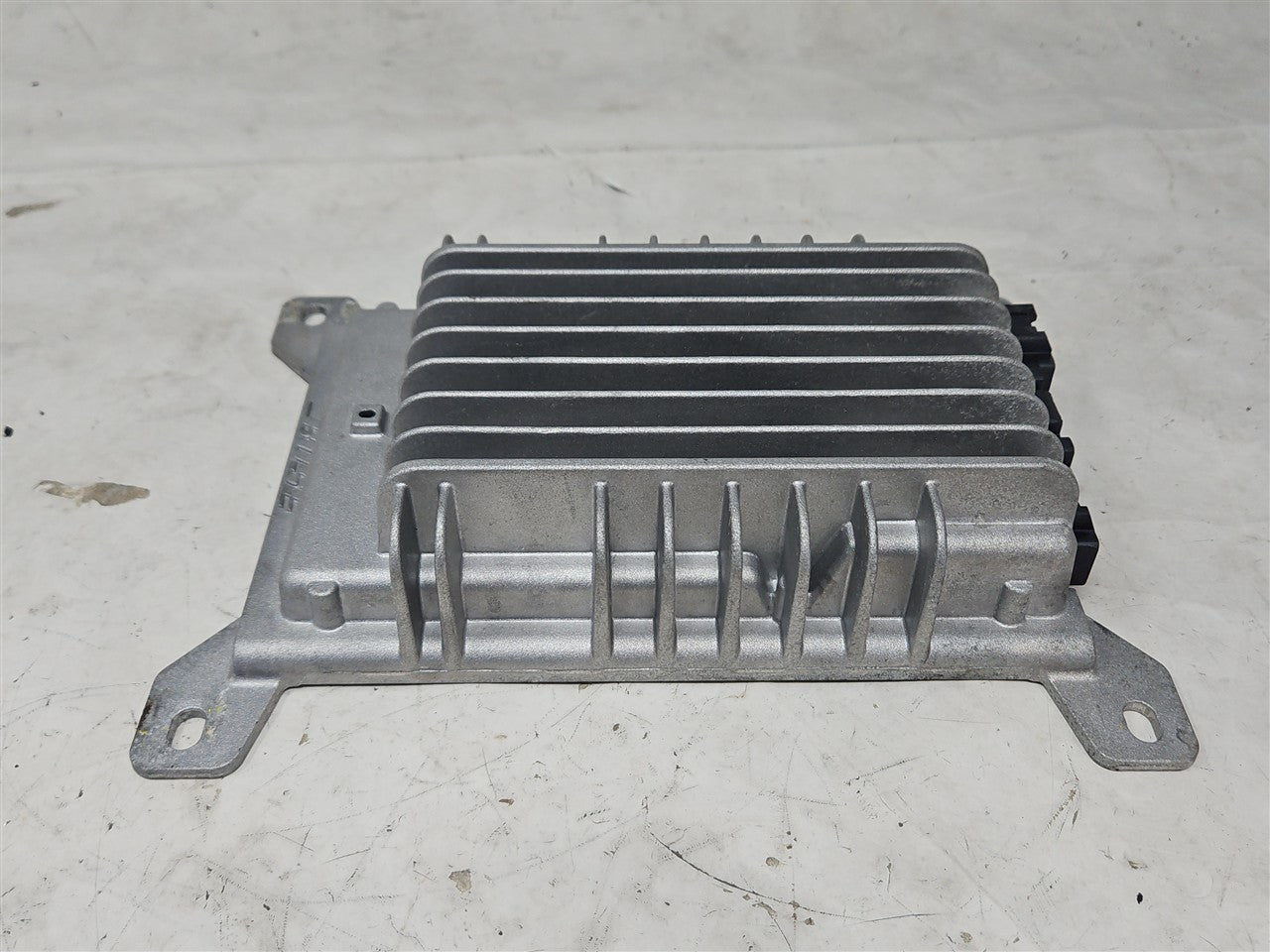 Used OEM 2009-2012 CORVETTE C6 BOSE AMP RADIO AMPLIFIER 25972199, actual item photo 1