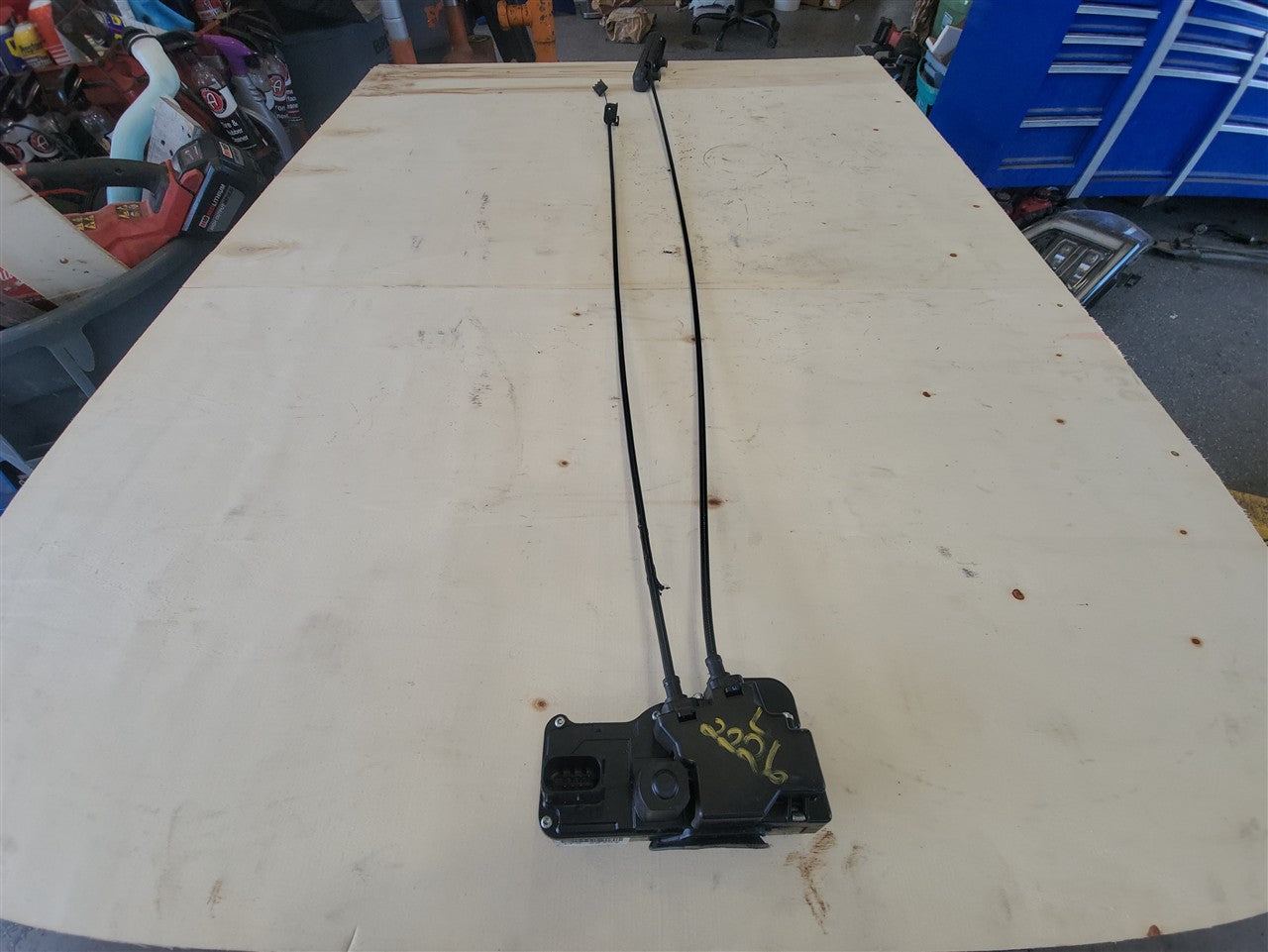 Used OEM 2005-2013 CORVETTE C6 DOOR LATCH AND EMERGENCY RELEASE, actual item photo 9