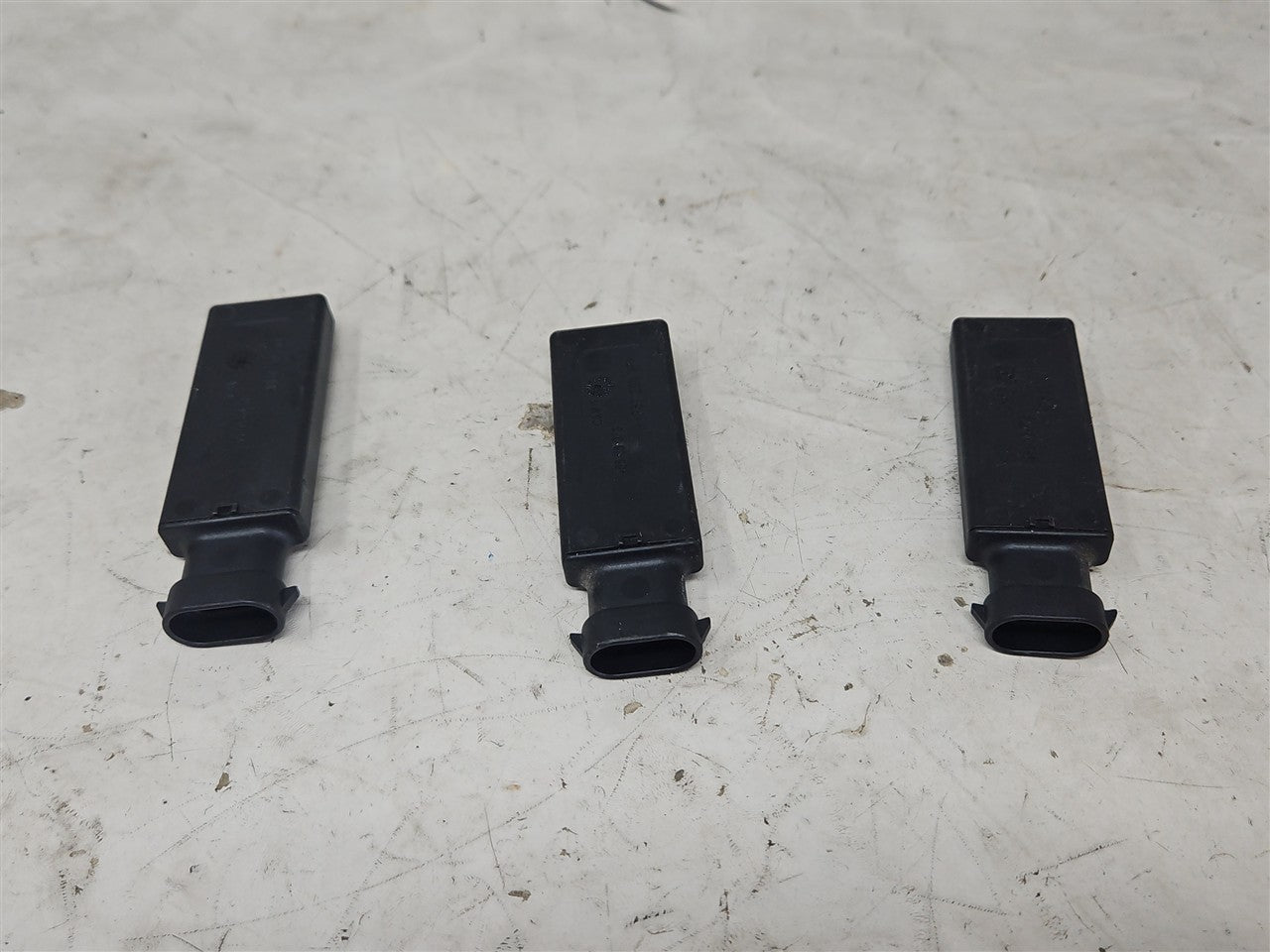 Used OEM 2005 CORVETTE XLR C6 SET OF 3 KEYLESS ENTRY ANTENNA MODULES, actual item photo 8