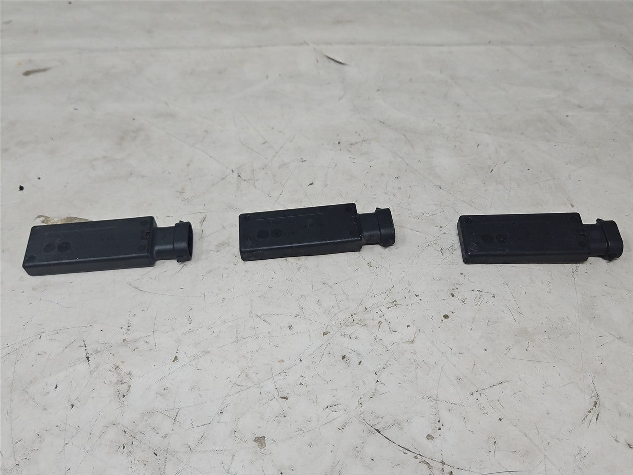 Used OEM 2005 CORVETTE XLR C6 SET OF 3 KEYLESS ENTRY ANTENNA MODULES, actual item photo 9