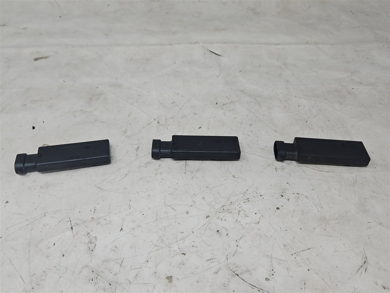Used OEM 2005 CORVETTE XLR C6 SET OF 3 KEYLESS ENTRY ANTENNA MODULES, actual item photo 11