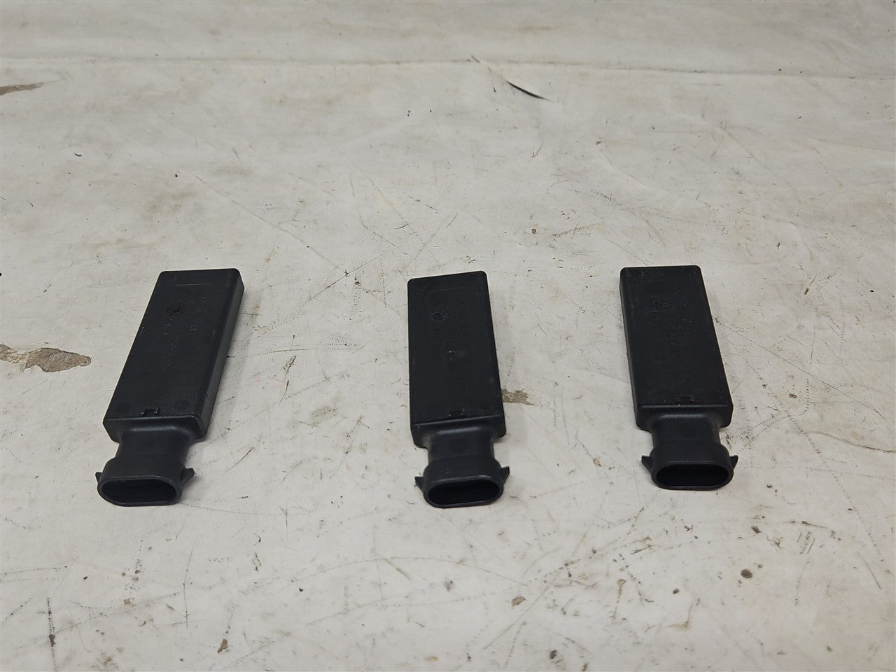 Used OEM 2005 CORVETTE XLR C6 SET OF 3 KEYLESS ENTRY ANTENNA MODULES, actual item photo 12