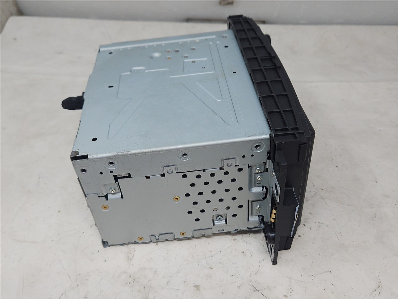 Used OEM 2011-2013 CORVETTE C6 OEM RADIO CD DVD NAVIGATION U3U, actual item photo 7