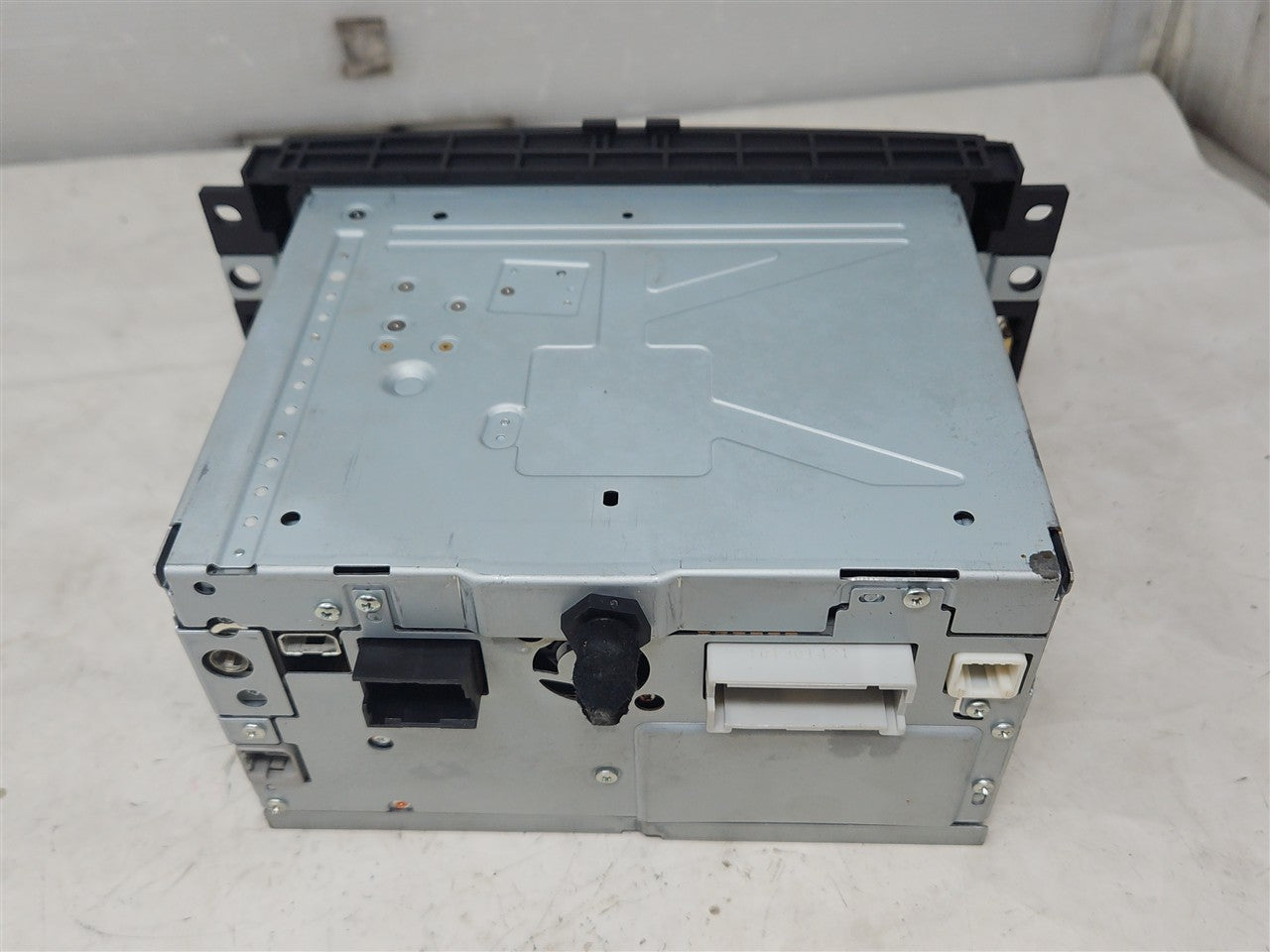 Used OEM 2011-2013 CORVETTE C6 OEM RADIO CD DVD NAVIGATION U3U, actual item photo 8