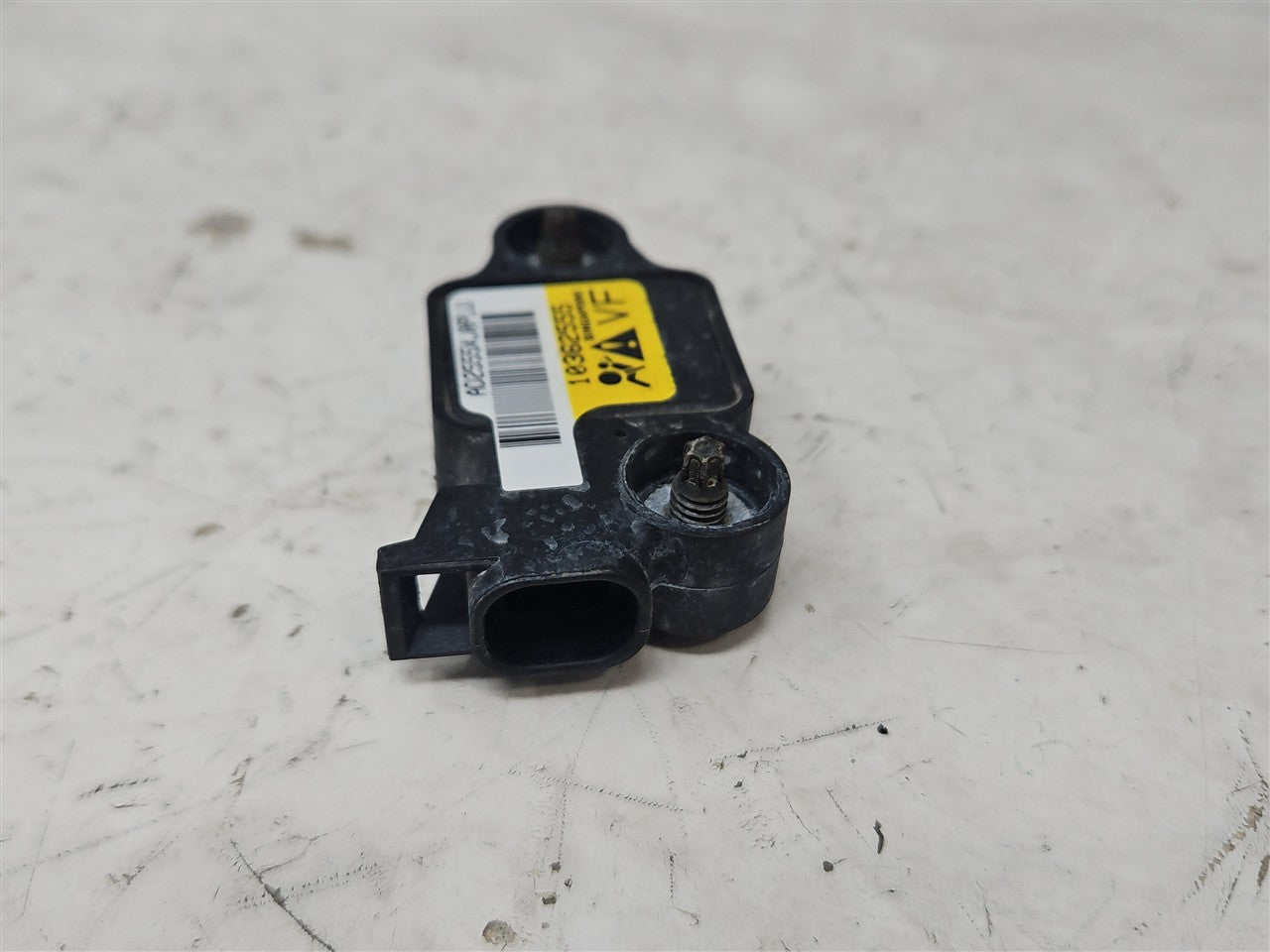 Used OEM 2005-2013 CORVETTE C6 OEM FRONT END CRASH SENSOR 10302875, actual item photo 2
