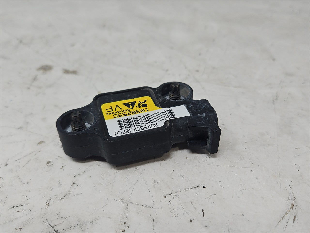Used OEM 2005-2013 CORVETTE C6 OEM FRONT END CRASH SENSOR 10302875, actual item photo 3
