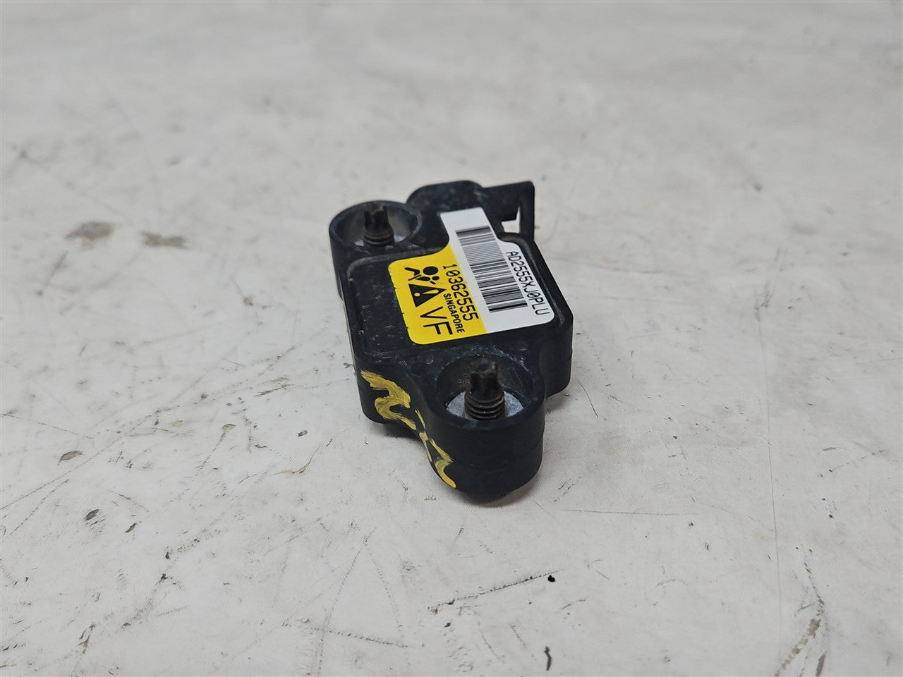 Used OEM 2005-2013 CORVETTE C6 OEM FRONT END CRASH SENSOR 10302875, actual item photo 4
