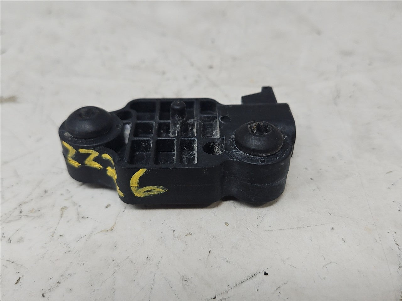 Used OEM 2005-2013 CORVETTE C6 OEM FRONT END CRASH SENSOR 10302875, actual item photo 6