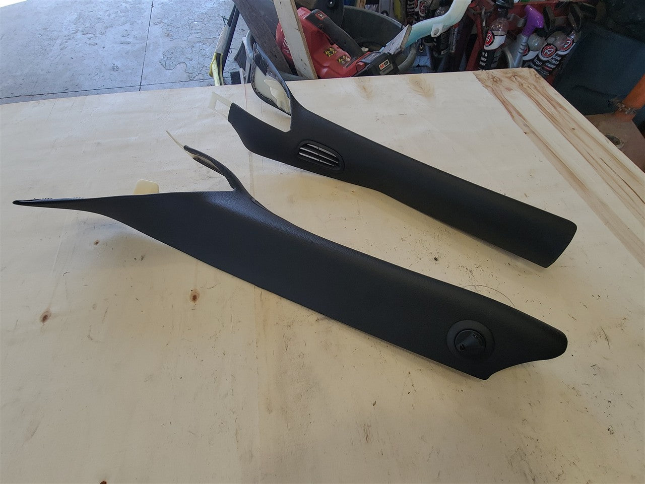 Used OEM 2005-2013 CORVETTE C6 INTERIOR A-PILLAR TRIM PAIR BLACK, actual item photo 6