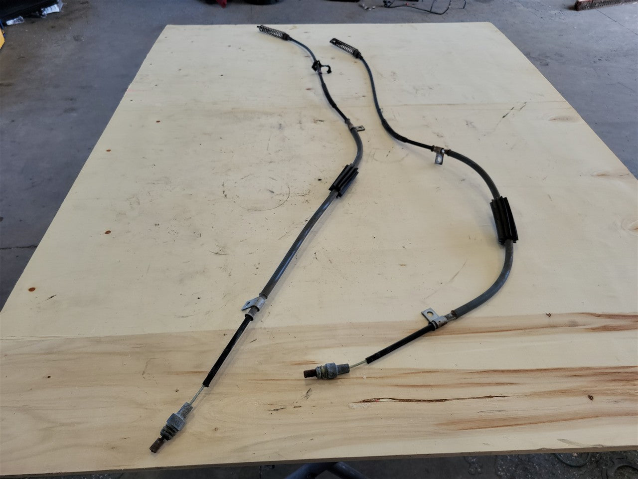 Used OEM 2009-2013 CORVETTE C6 OEM REAR PARKING BRAKE CABLES PAIR LH, actual item photo 3