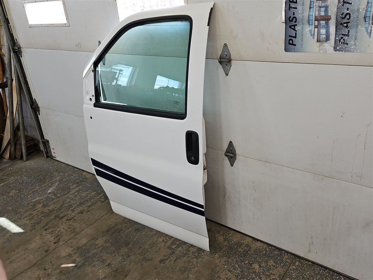 Used OEM 2016-2024 EXPRESS 2500 VAN EXPRESS 3500 VAN SAVANA 2500 VAN, actual item photo 4