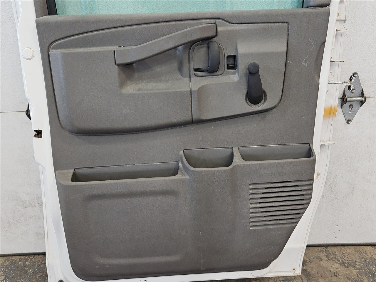 Used OEM 2016-2024 EXPRESS 2500 VAN EXPRESS 3500 VAN SAVANA 2500 VAN, actual item photo 15