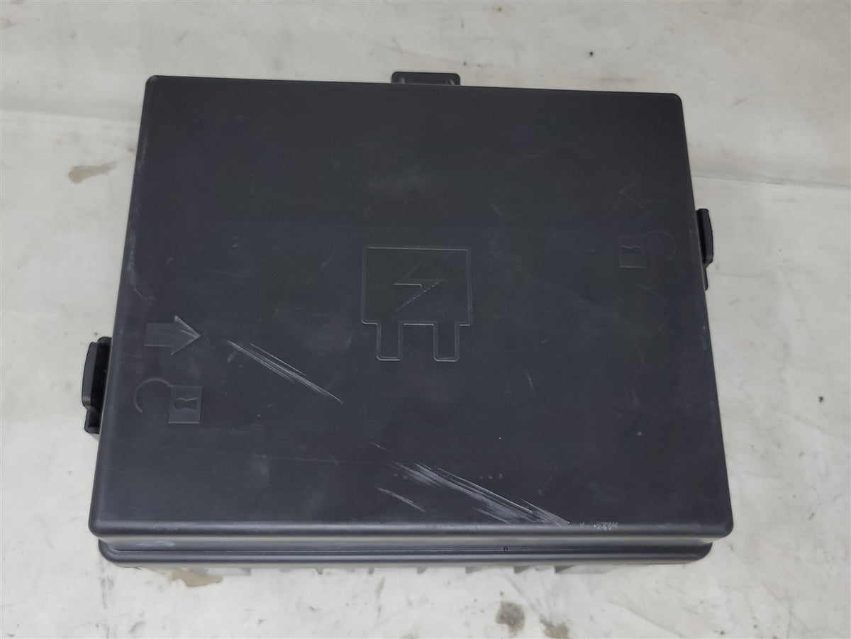 Used OEM 2021-2024 EXPRESS SAVANA INTERIOR CABIN FUSE BOX 84816382, actual item photo 4