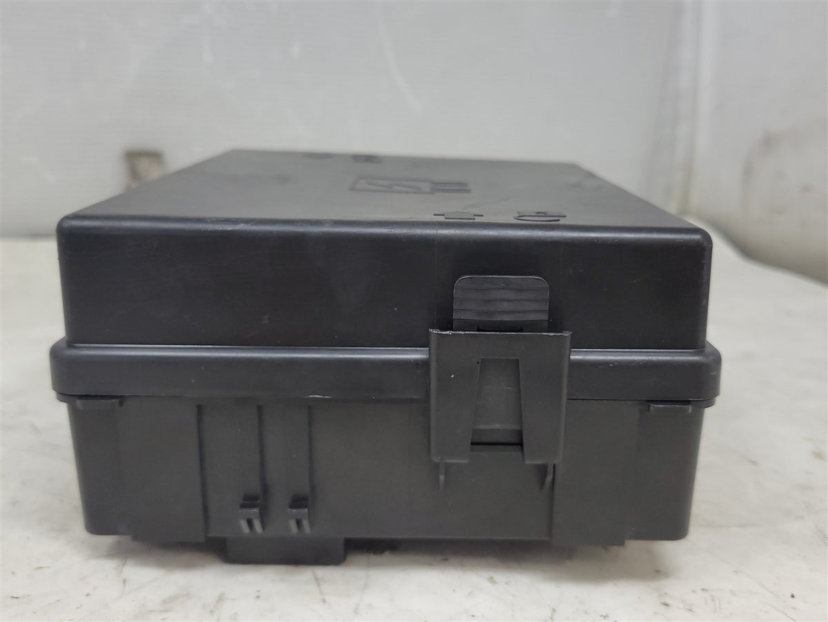 Used OEM 2021-2024 EXPRESS SAVANA INTERIOR CABIN FUSE BOX 84816382, actual item photo 6