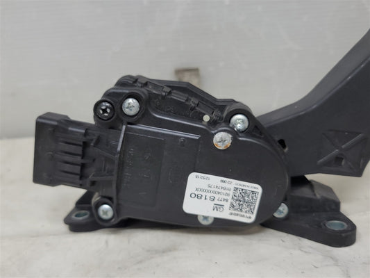 Used OEM 2020-2022 EXPRESS SAVANA GAS PEDAL THROTTLE POSITION SENSOR, actual item photo 2