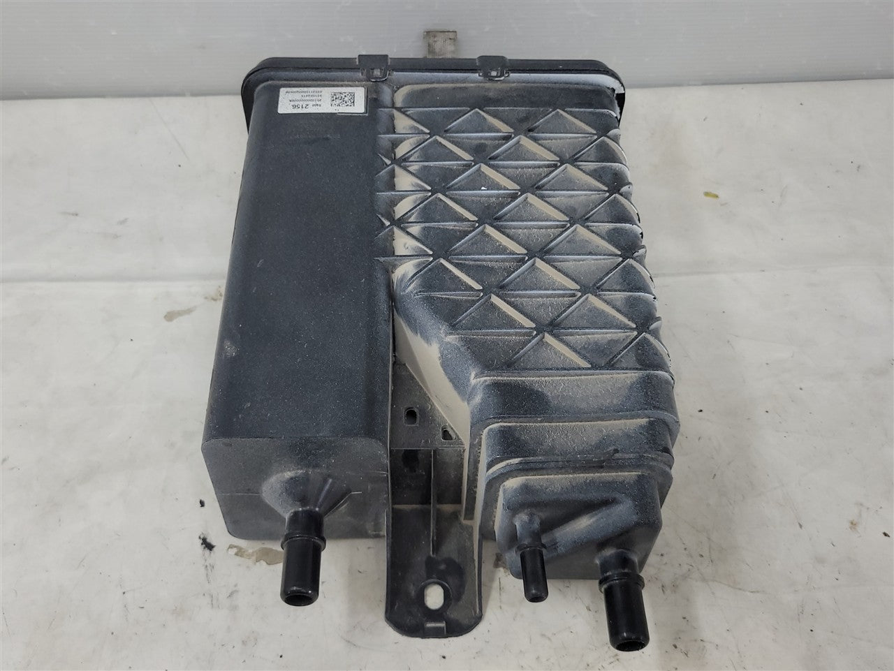 Used OEM 2021-2024 EXPRESS SAVANA EVAP FUEL VAPOR CHARCOAL CANISTER, actual item photo 1