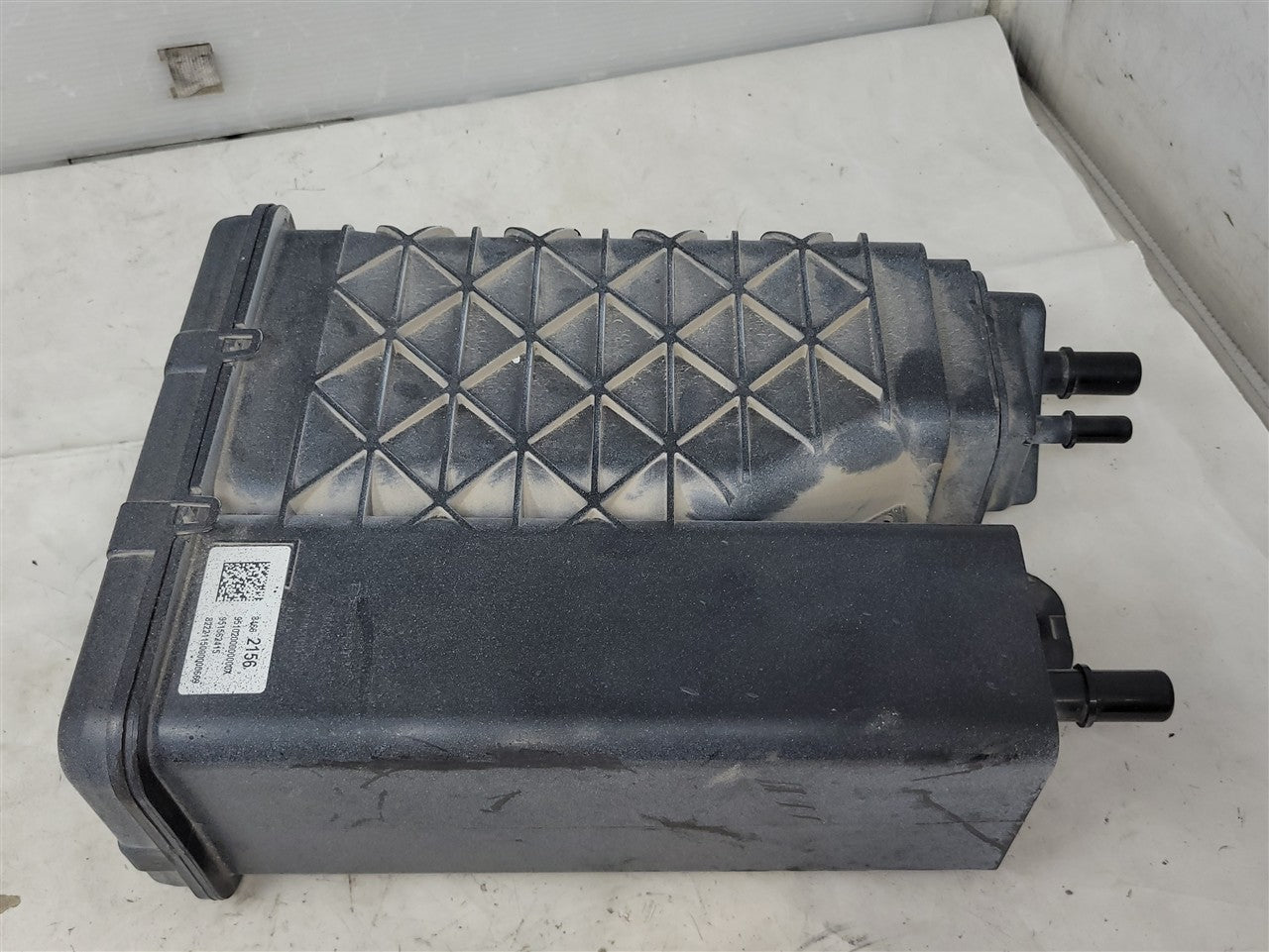 Used OEM 2021-2024 EXPRESS SAVANA EVAP FUEL VAPOR CHARCOAL CANISTER, actual item photo 4