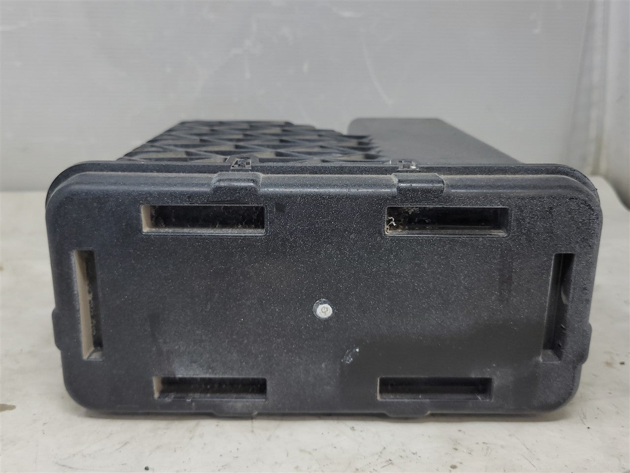 Used OEM 2021-2024 EXPRESS SAVANA EVAP FUEL VAPOR CHARCOAL CANISTER, actual item photo 5