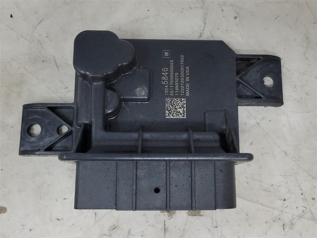 Used OEM 2021-2024 EXPRESS 3500 VAN FUEL PUMP CONTROL MODULE 13545846, actual item photo 1