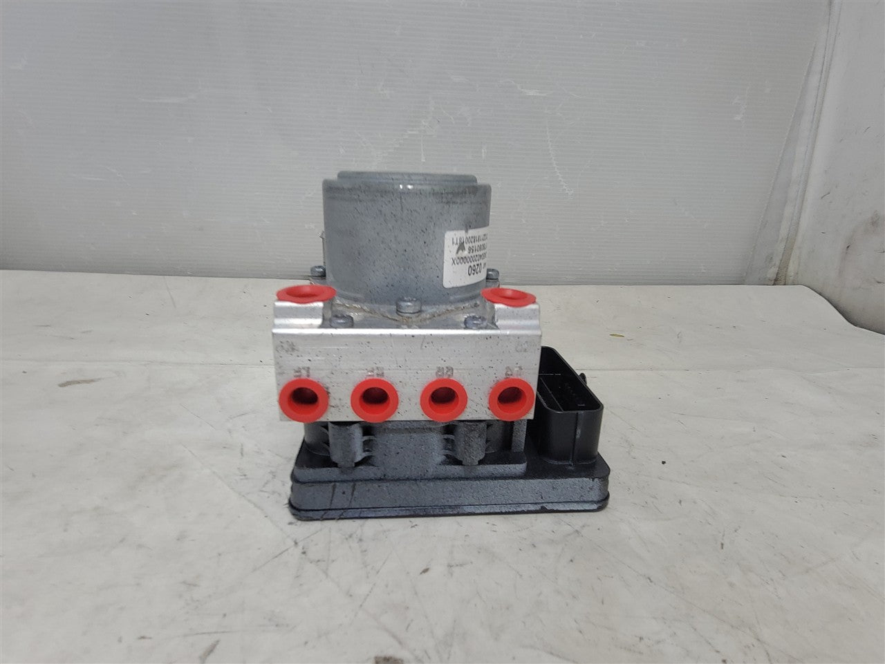 Used OEM 2018-2024 EXPRESS 2500 3500 SAVANA 2500 3500 VAN ABS BRAKE, actual item photo 4