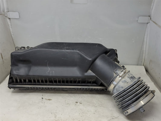 Used OEM 2018-2024 EXPRESS 2500/3500 SAVANA 2500/3500 VAN AIR CLEANER, actual item photo 1