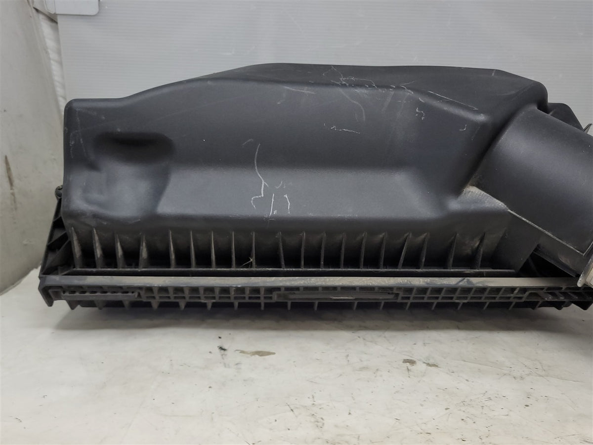 Used OEM 2018-2024 EXPRESS 2500/3500 SAVANA 2500/3500 VAN AIR CLEANER, actual item photo 3