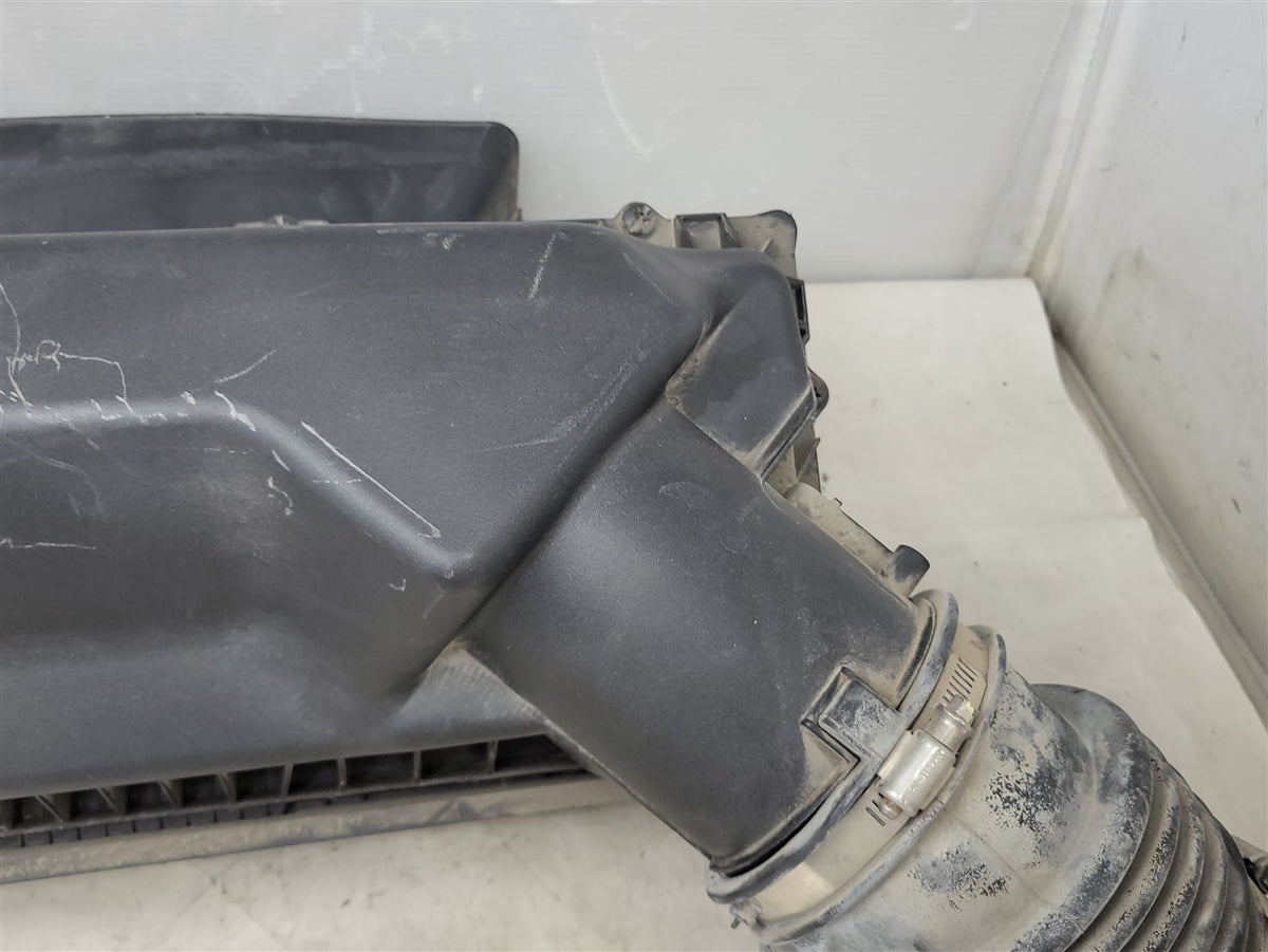 Used OEM 2018-2024 EXPRESS 2500/3500 SAVANA 2500/3500 VAN AIR CLEANER, actual item photo 5