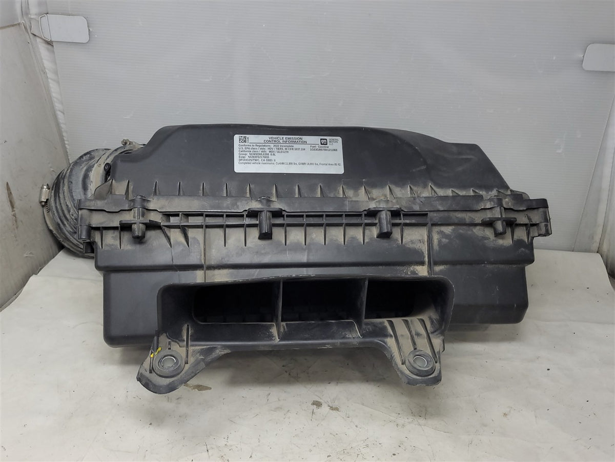 Used OEM 2018-2024 EXPRESS 2500/3500 SAVANA 2500/3500 VAN AIR CLEANER, actual item photo 9