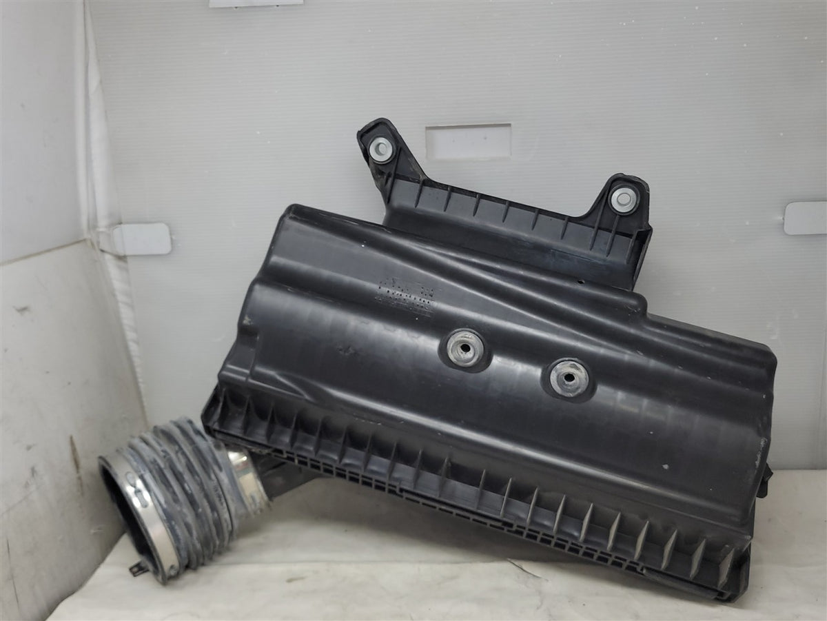 Used OEM 2018-2024 EXPRESS 2500/3500 SAVANA 2500/3500 VAN AIR CLEANER, actual item photo 10