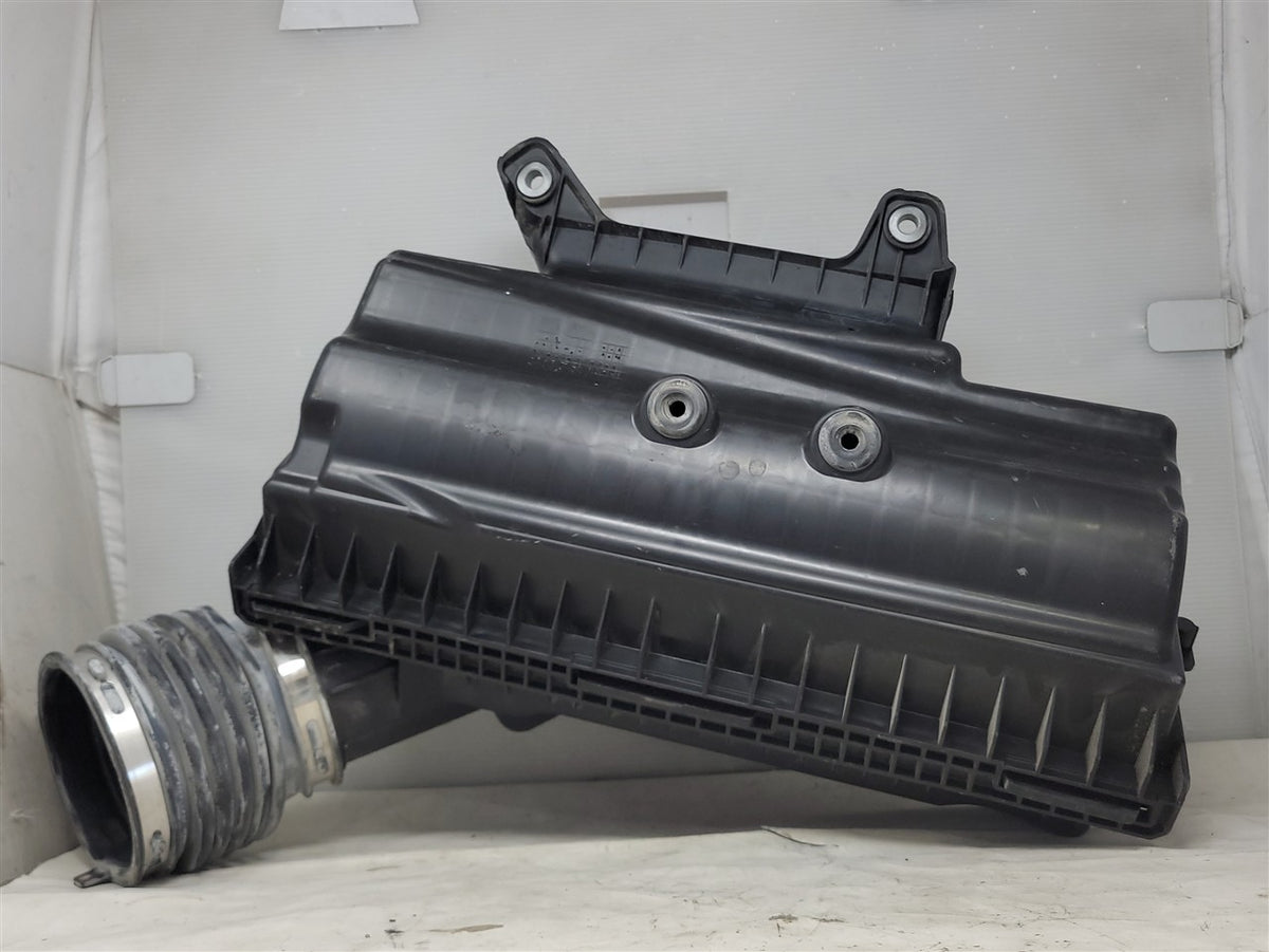 Used OEM 2018-2024 EXPRESS 2500/3500 SAVANA 2500/3500 VAN AIR CLEANER, actual item photo 11