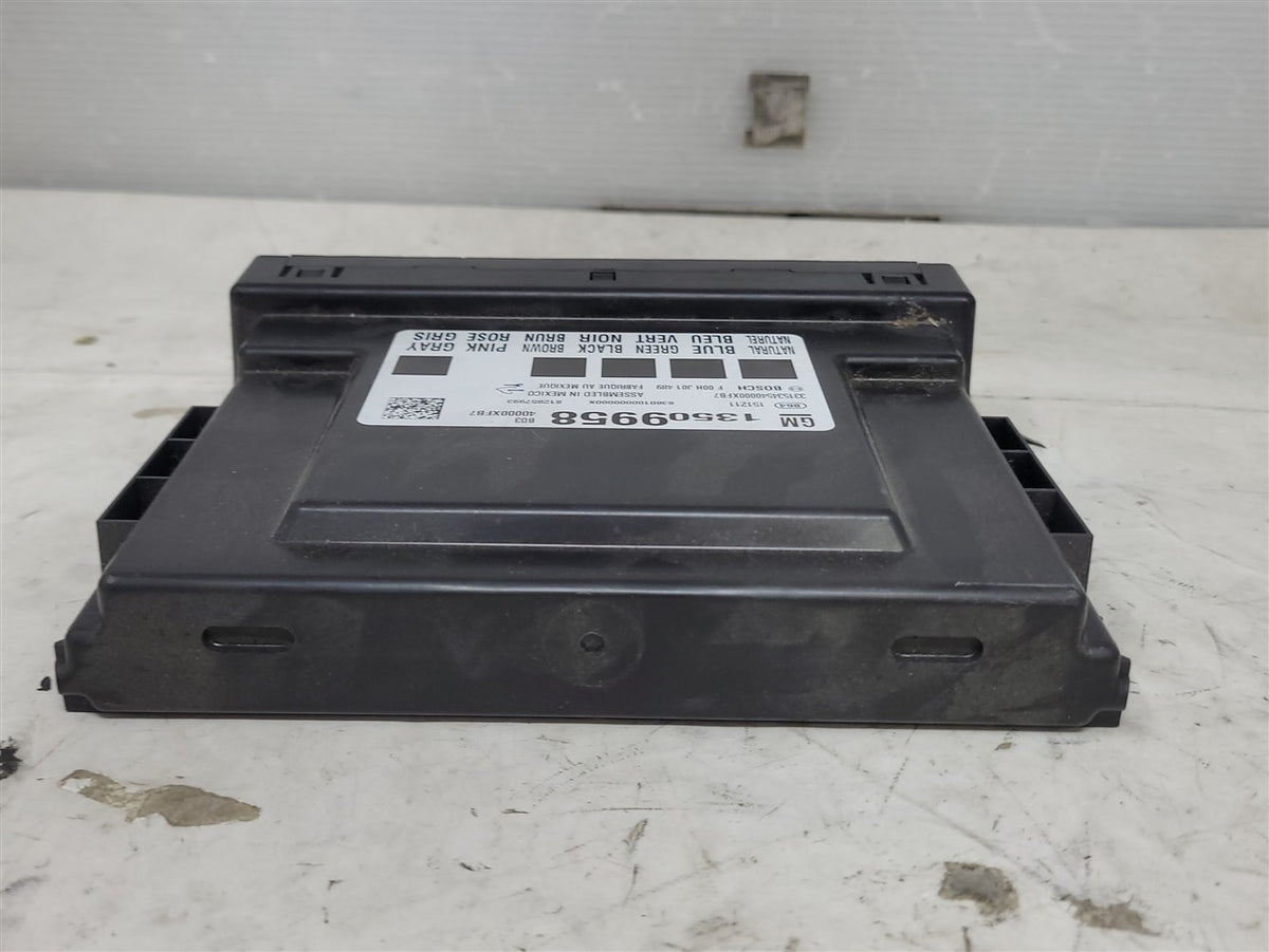 Used OEM 2016-2019 CAMARO CT6 ENVISION MALIBU VOLT BODY CONTROL, actual item photo 4