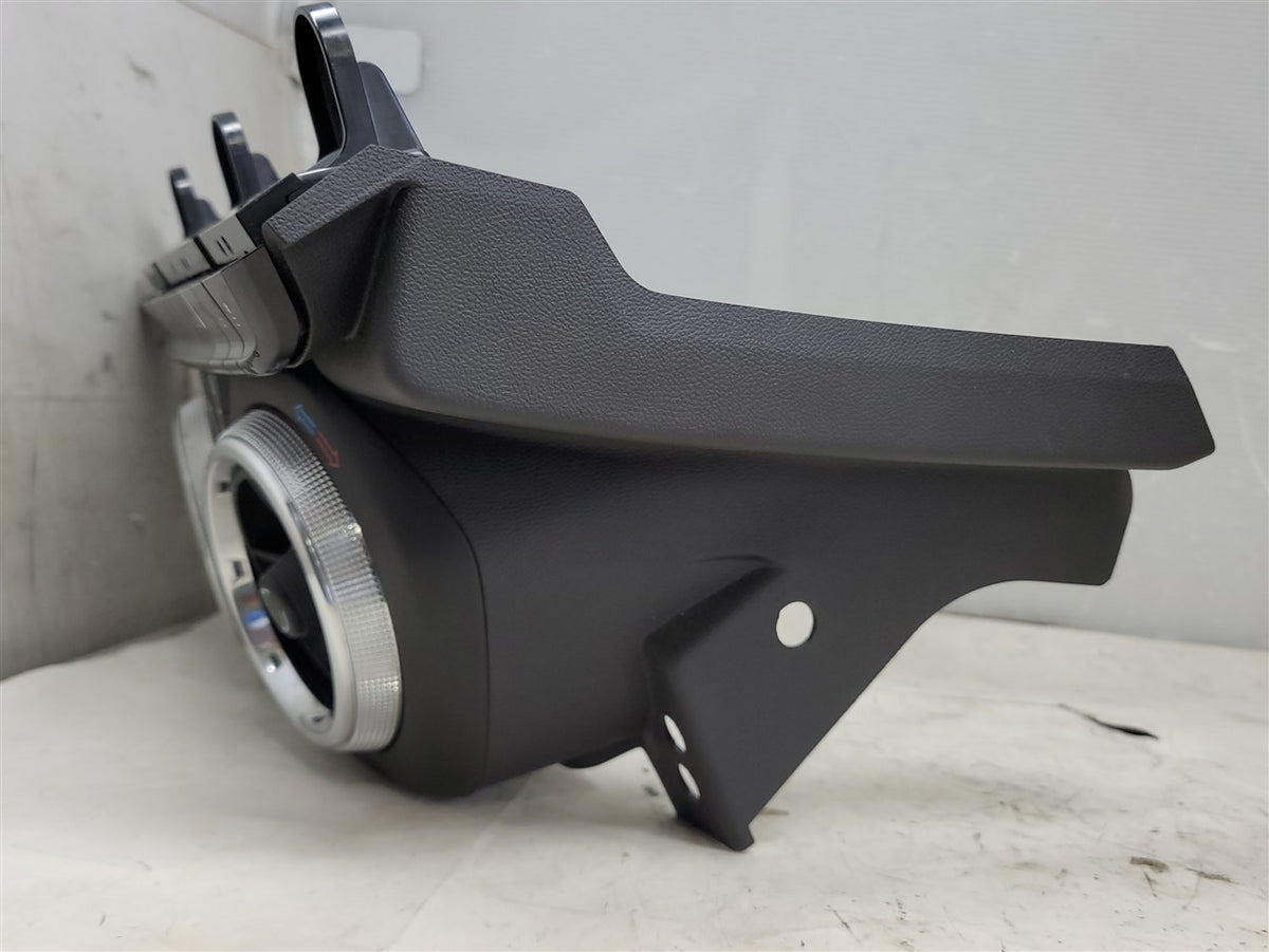 Used OEM 2016-2017 CAMARO DUAL ZONE CLIMATE CONTROL HEATER AC SWITCH, actual item photo 5