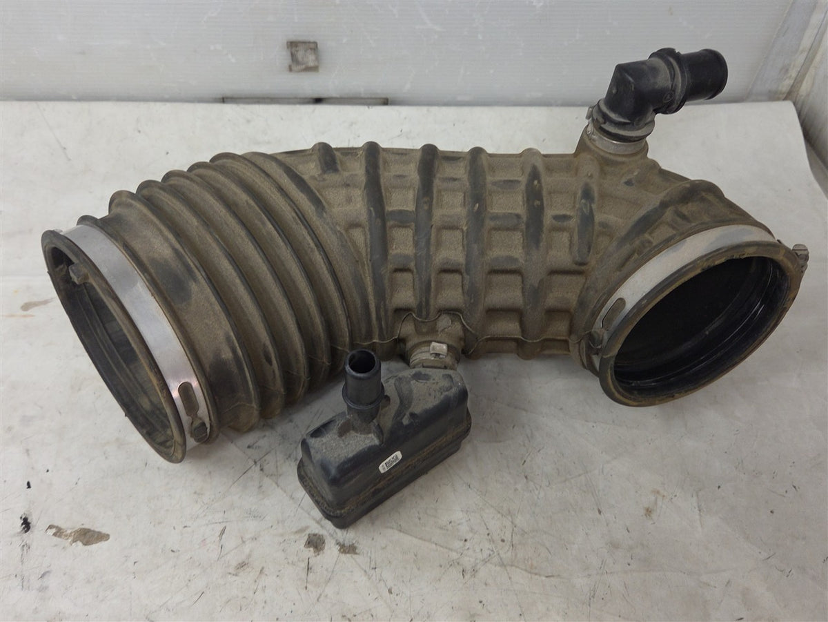 Used OEM 2016-2024 CAMARO SS AIR INTAKE ELBOW 6 2L OEM 84468185, actual item photo 2