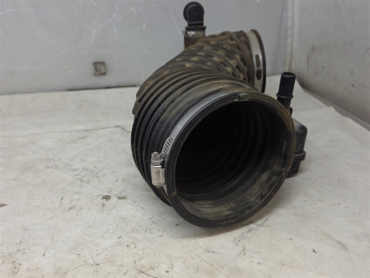 Used OEM 2016-2024 CAMARO SS AIR INTAKE ELBOW 6 2L OEM 84468185, actual item photo 3