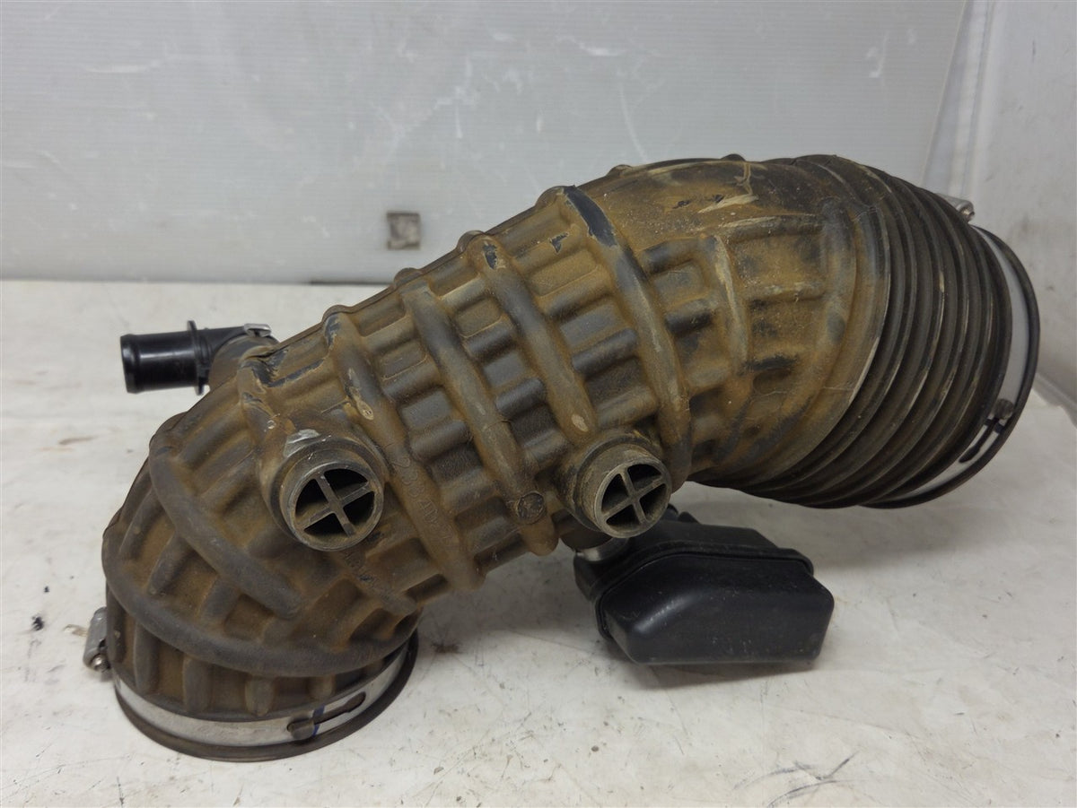 Used OEM 2016-2024 CAMARO SS AIR INTAKE ELBOW 6 2L OEM 84468185, actual item photo 6