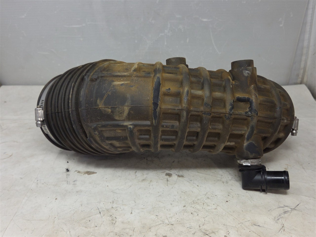 Used OEM 2016-2024 CAMARO SS AIR INTAKE ELBOW 6 2L OEM 84468185, actual item photo 8