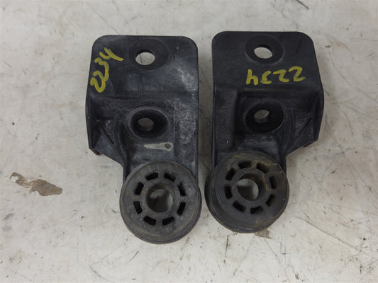 Used OEM 2016-2024 CAMARO SS ZL1 UPPER RADIATOR MOUNTS PAIR BLACK, actual item photo 2
