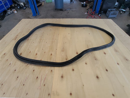 Used OEM 2016-2024 CAMARO TRUNK LID WEATHERSTRIP 84126266, actual item photo 4