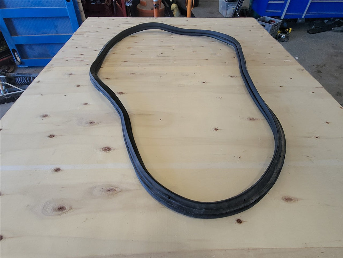 Used OEM 2016-2024 CAMARO TRUNK LID WEATHERSTRIP 84126266, actual item photo 5