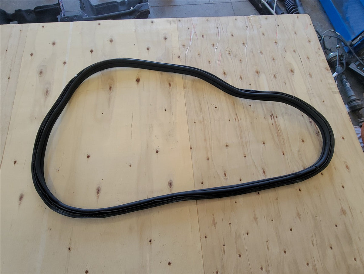 Used OEM 2016-2024 CAMARO TRUNK LID WEATHERSTRIP 84126266, actual item photo 6