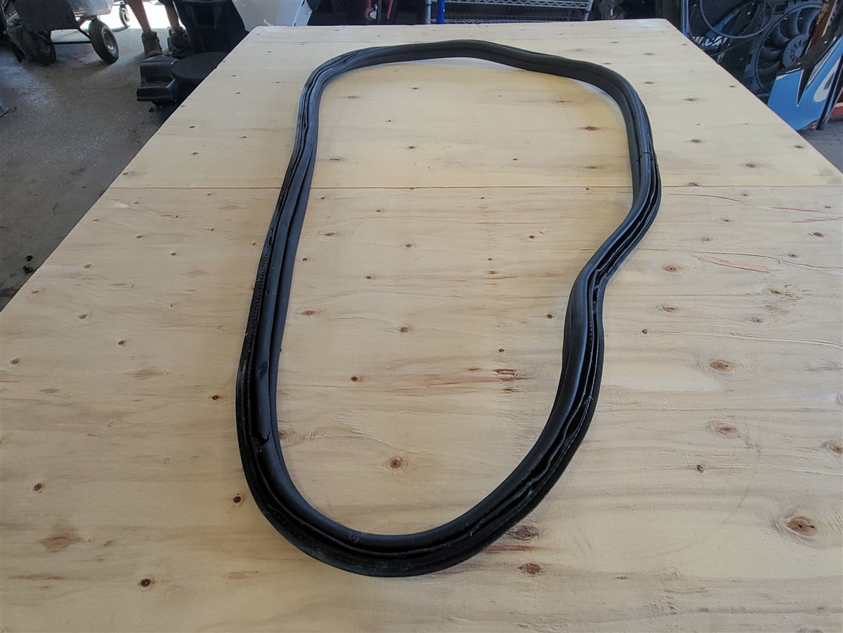 Used OEM 2016-2024 CAMARO TRUNK LID WEATHERSTRIP 84126266, actual item photo 8